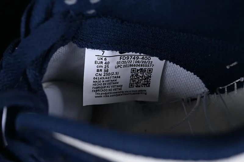 All categories Nk SB Dunk series Nk SB Dunk Low low-top sneakers Nk Dunk Low "Midnight Navy" blue and white SB low-top sports and leisure sneakers FD9749-400